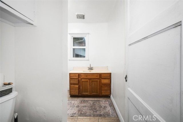 2309 E Killen Court, Compton, CA 90221