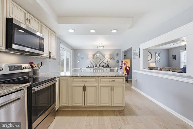 410 SHORBS HILL RD, Hanover, PA 17331