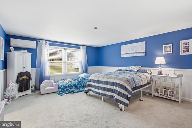 410 SHORBS HILL RD, Hanover, PA 17331