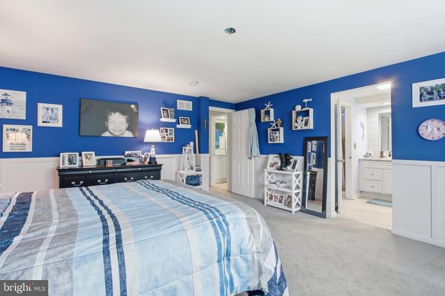 410 SHORBS HILL RD, Hanover, PA 17331