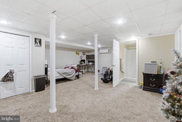 410 SHORBS HILL RD, Hanover, PA 17331