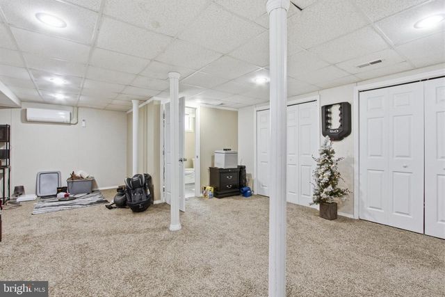 410 SHORBS HILL RD, Hanover, PA 17331