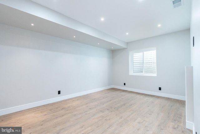9739 KREWSTOWN, Philadelphia, PA 19115