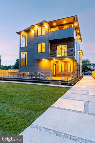 9739 KREWSTOWN, Philadelphia, PA 19115