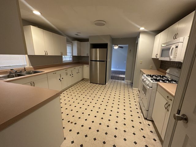 280 Oscar Crowell Rd, Beechgrove, TN 37018