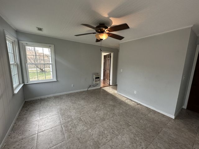 280 Oscar Crowell Rd, Beechgrove, TN 37018