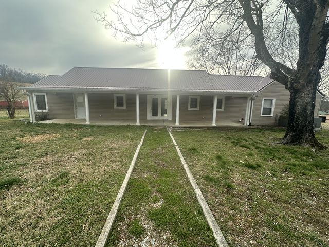 280 Oscar Crowell Rd, Beechgrove, TN 37018