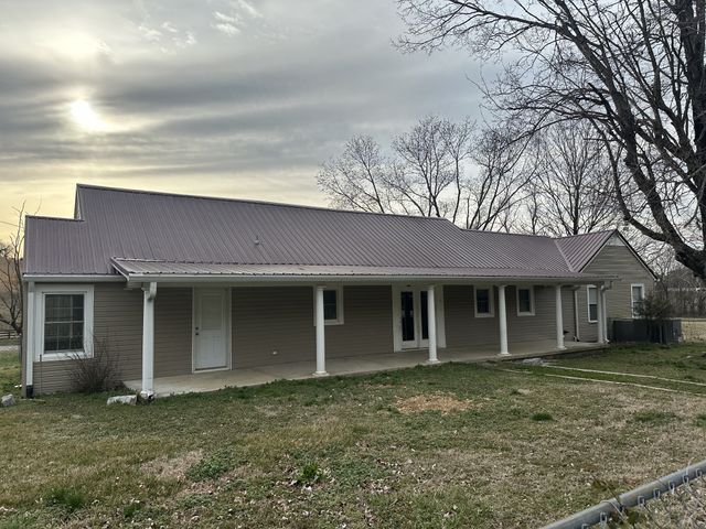 280 Oscar Crowell Rd, Beechgrove, TN 37018