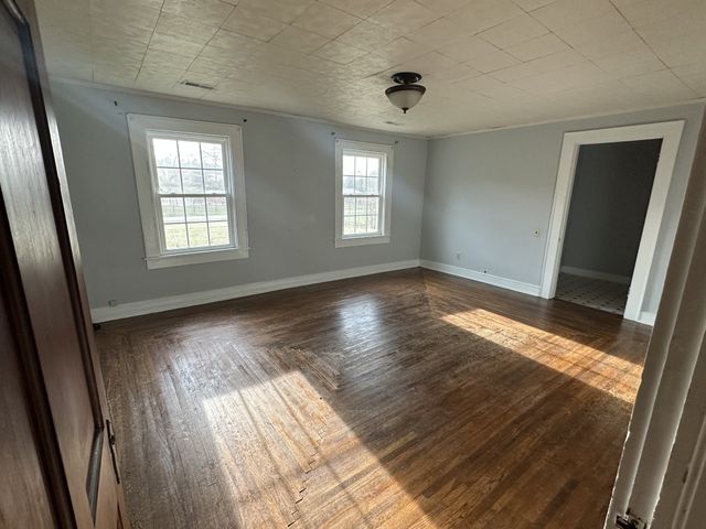 280 Oscar Crowell Rd, Beechgrove, TN 37018