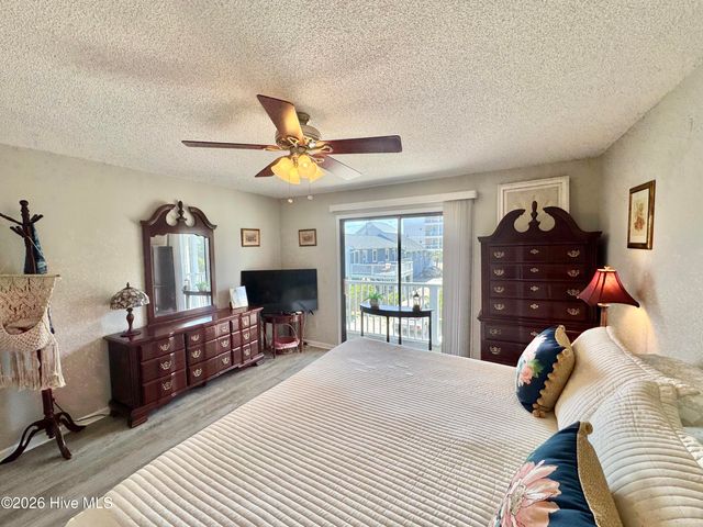 1305 Carolina Beach Avenue N 1b, Carolina Beach, NC 28428