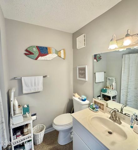 1305 Carolina Beach Avenue N 1b, Carolina Beach, NC 28428
