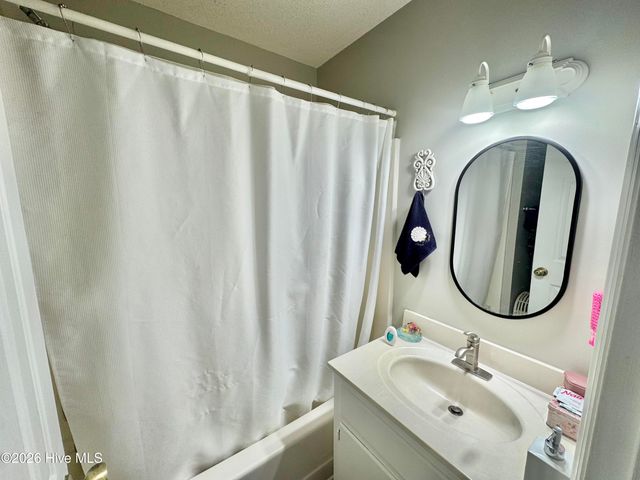 1305 Carolina Beach Avenue N 1b, Carolina Beach, NC 28428