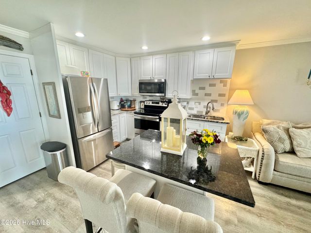 1305 Carolina Beach Avenue N 1b, Carolina Beach, NC 28428