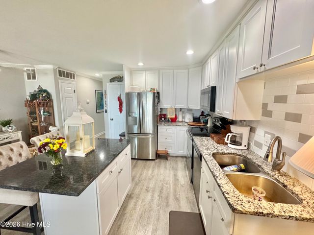 1305 Carolina Beach Avenue N 1b, Carolina Beach, NC 28428