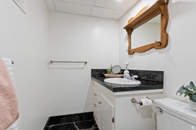 5831 S BEAUMONT DR, Holladay, UT 84121