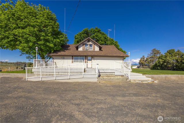 240 Road 14 NE, Mansfield, WA 98830