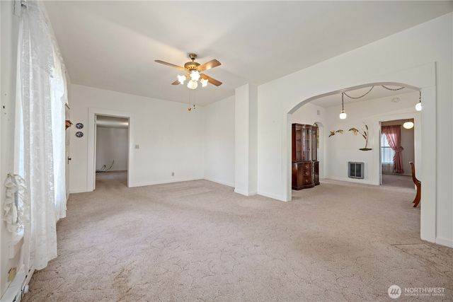 240 Road 14 NE, Mansfield, WA 98830