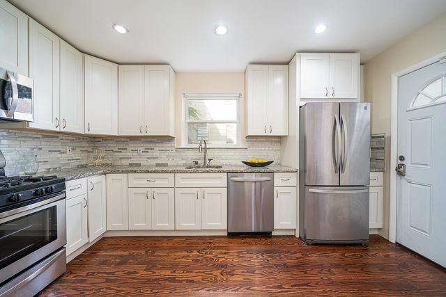 44 LEXINGTON AVE, Jc, Greenville, NJ 07304