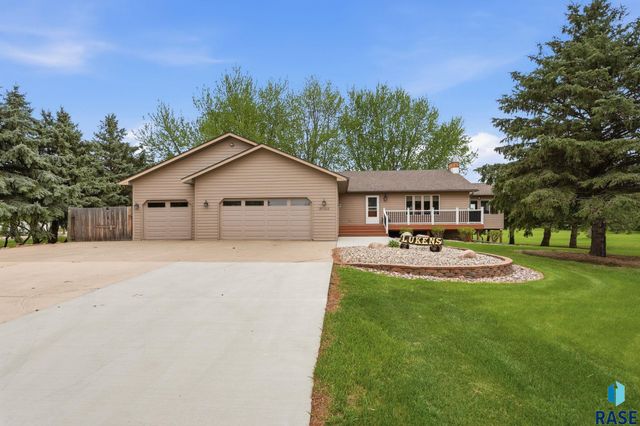 27302 Atkins Pl Place, Tea, SD 57064