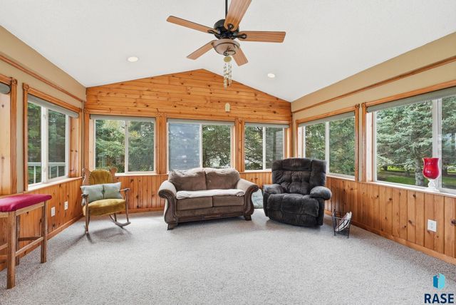 27302 Atkins Pl Place, Tea, SD 57064