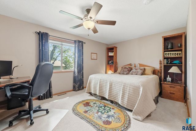 27302 Atkins Pl Place, Tea, SD 57064