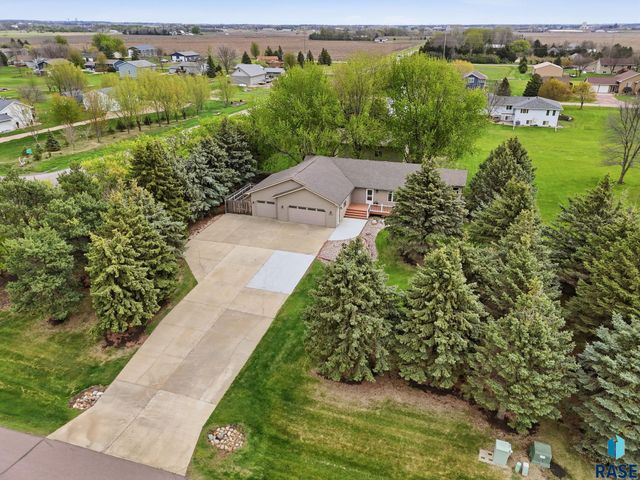 27302 Atkins Pl Place, Tea, SD 57064