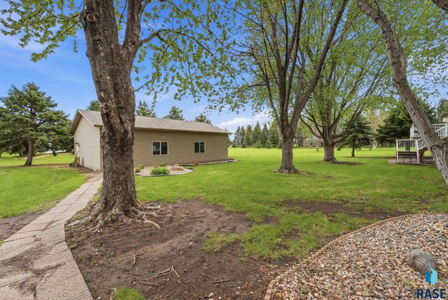 27302 Atkins Pl Place, Tea, SD 57064