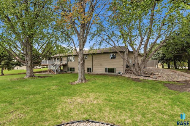 27302 Atkins Pl Place, Tea, SD 57064