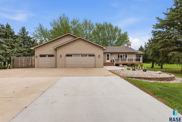 27302 Atkins Pl Place, Tea, SD 57064