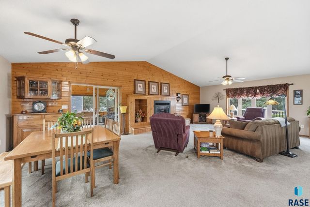 27302 Atkins Pl Place, Tea, SD 57064