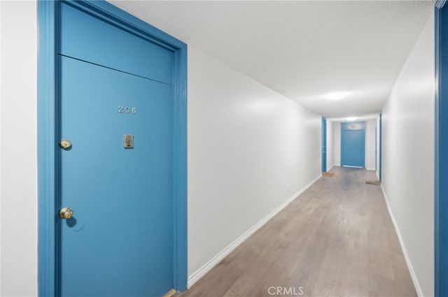 425 S Kenmore 206, Los Angeles, CA 90020