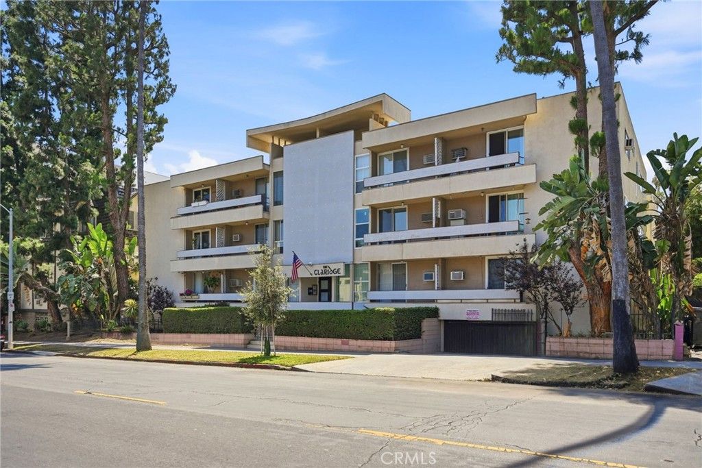 425 S Kenmore 206, Los Angeles, CA 90020