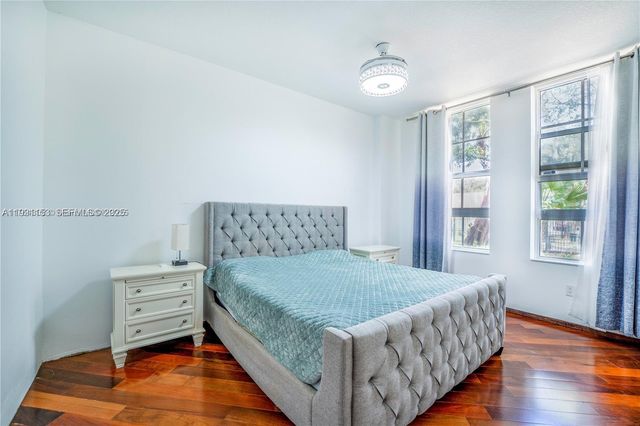 3001 NE 185th St 127, Aventura, FL 33180