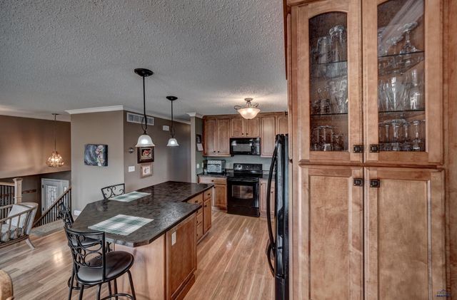 3609 PARKVIEW DR, Rapid City, SD 57701