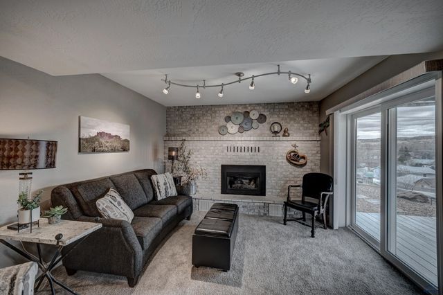 3609 PARKVIEW DR, Rapid City, SD 57701