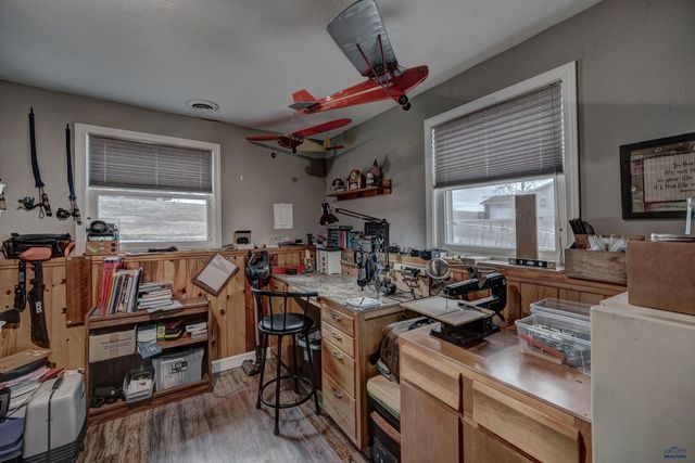 3609 PARKVIEW DR, Rapid City, SD 57701