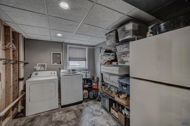 3609 PARKVIEW DR, Rapid City, SD 57701