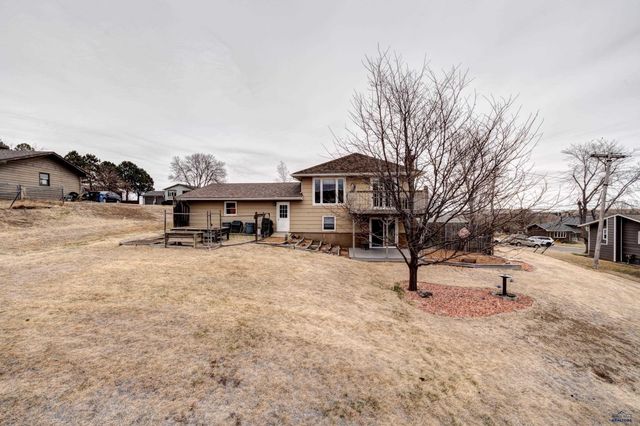 3609 PARKVIEW DR, Rapid City, SD 57701