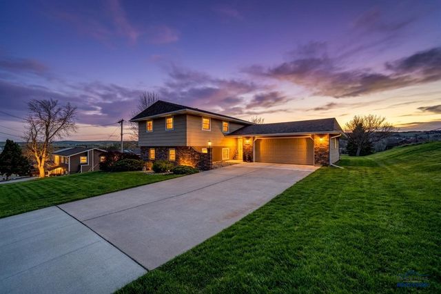 3609 PARKVIEW DR, Rapid City, SD 57701