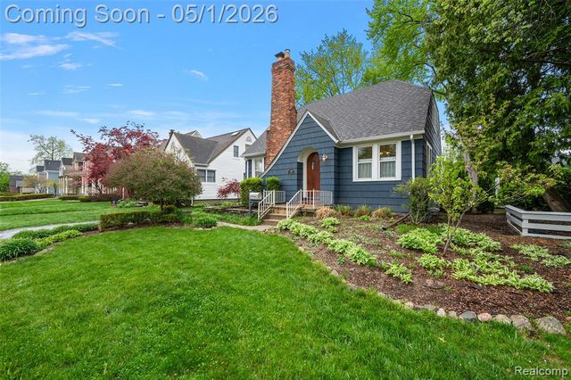 1368 Cedar Drive, Birmingham, MI 48009