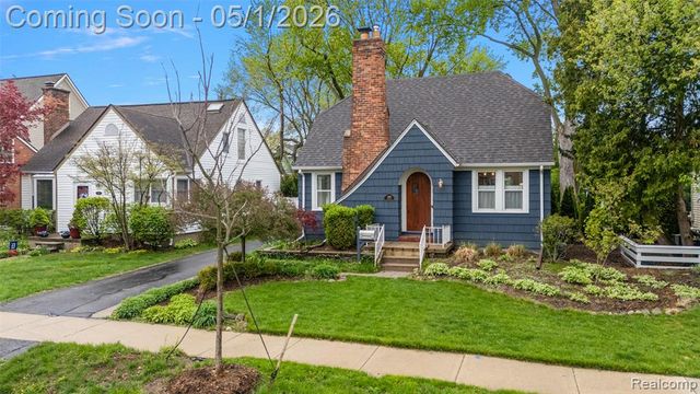 1368 Cedar Drive, Birmingham, MI 48009