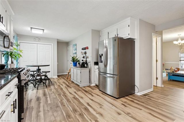 829 Mattmoore PL, Newport News, VA 23601