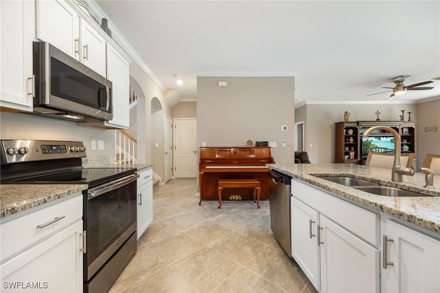 4193 Bluegrass DR, Fort Myers, FL 33916