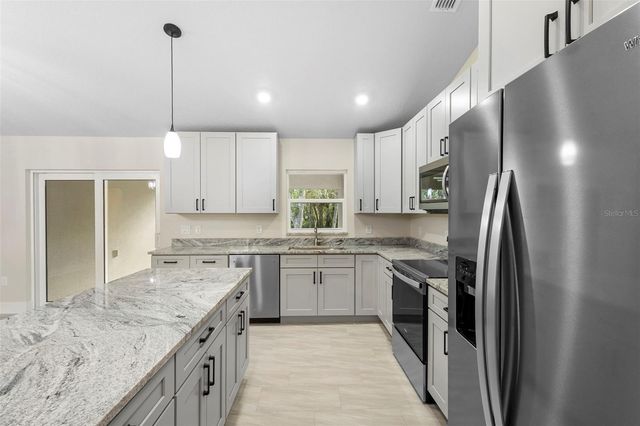 415 IVY AVENUE, Deland, FL 32724