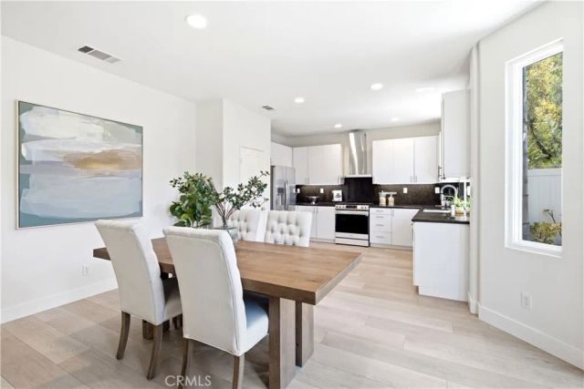 102 Millbrook, Irvine, CA 92618