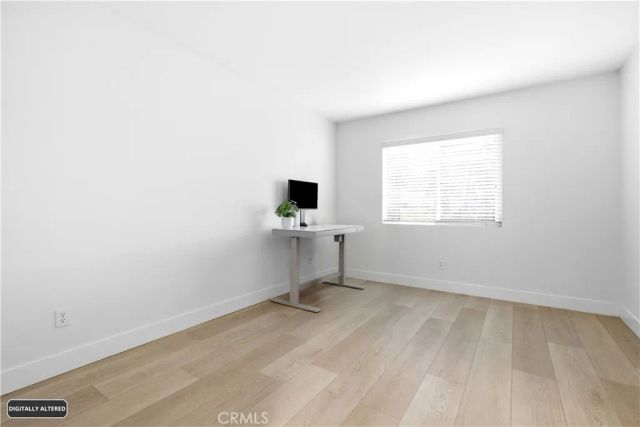 102 Millbrook, Irvine, CA 92618