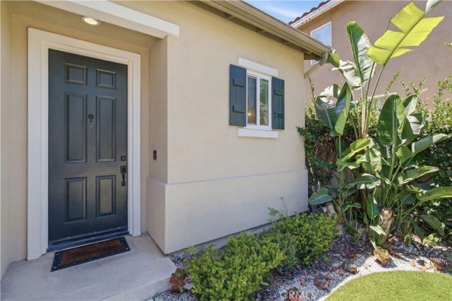 102 Millbrook, Irvine, CA 92618