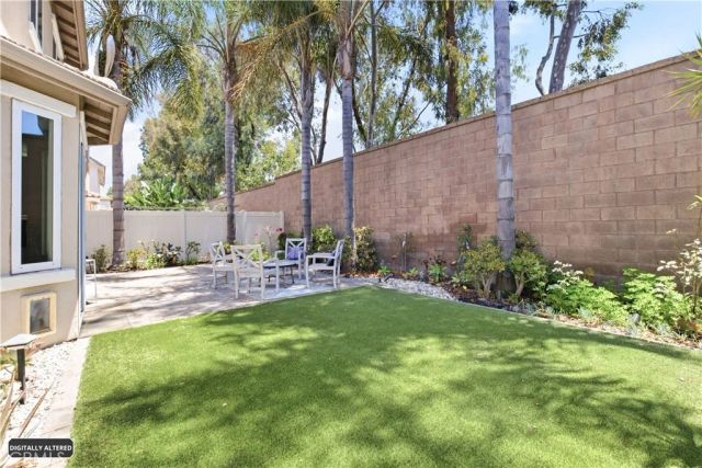 102 Millbrook, Irvine, CA 92618
