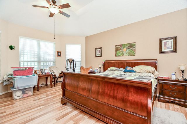 2910 Clayton Ridge Court, Houston, TX 77082