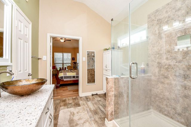 2910 Clayton Ridge Court, Houston, TX 77082